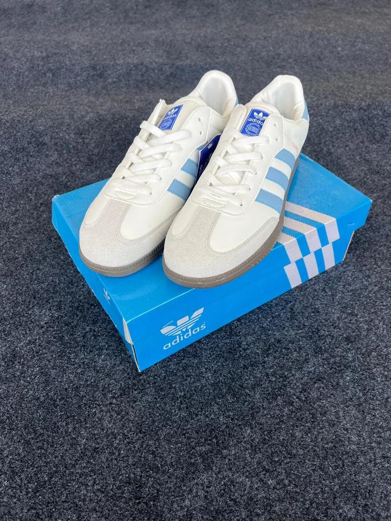 Samba OG - Sky Blue view 9