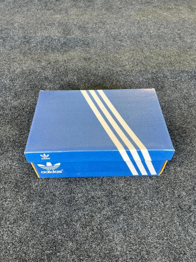 Samba OG - Sky Blue view 10