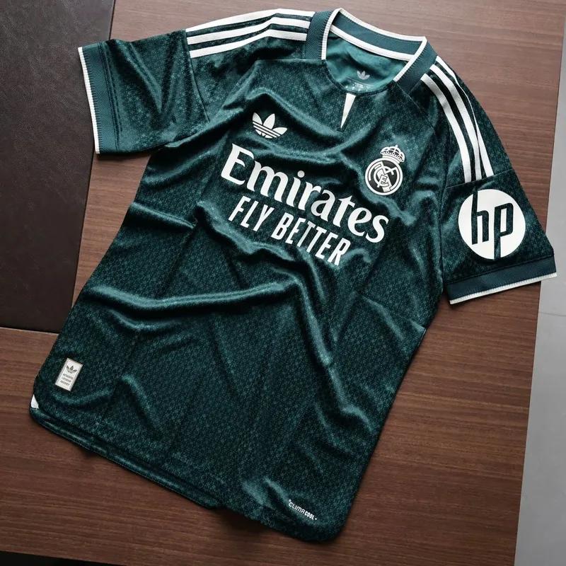 Real Madrid Away Jersey 2026/27 – Player Edition view 2