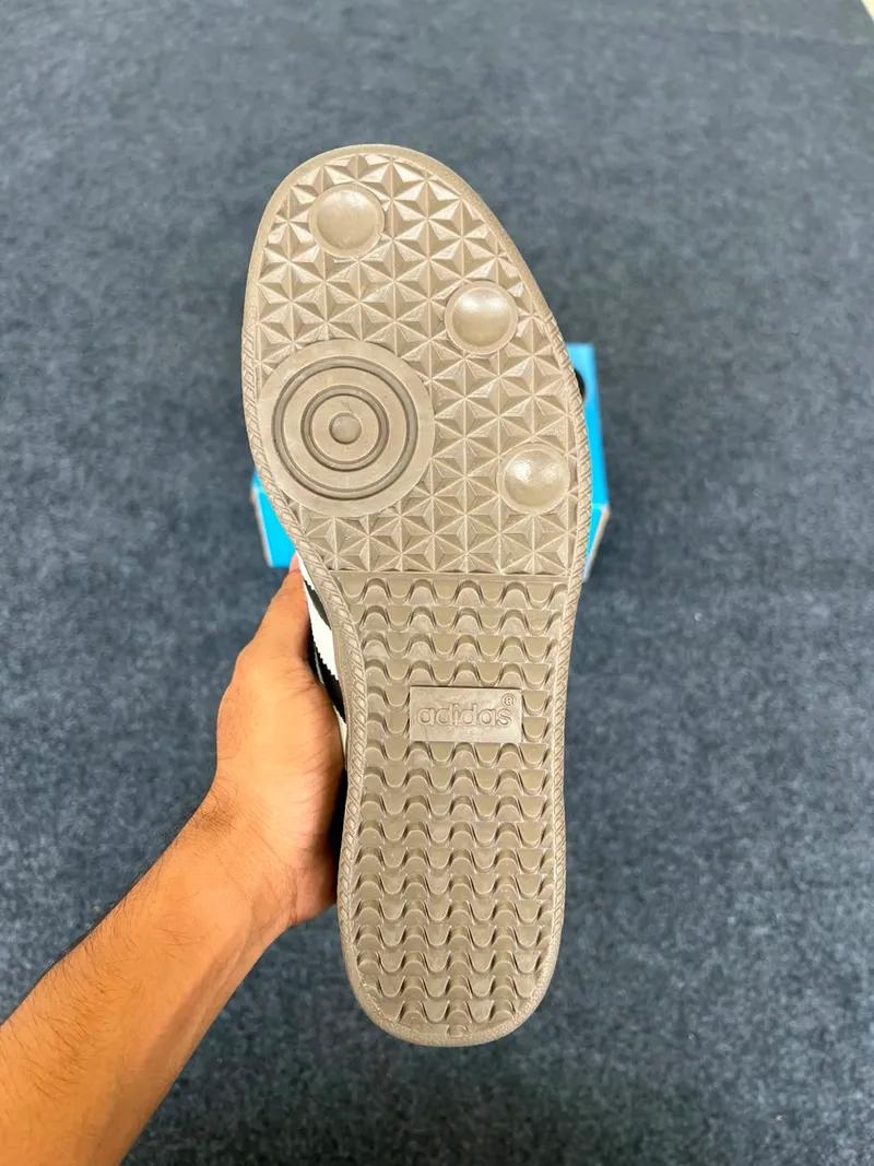 Samba OG - Black view 7