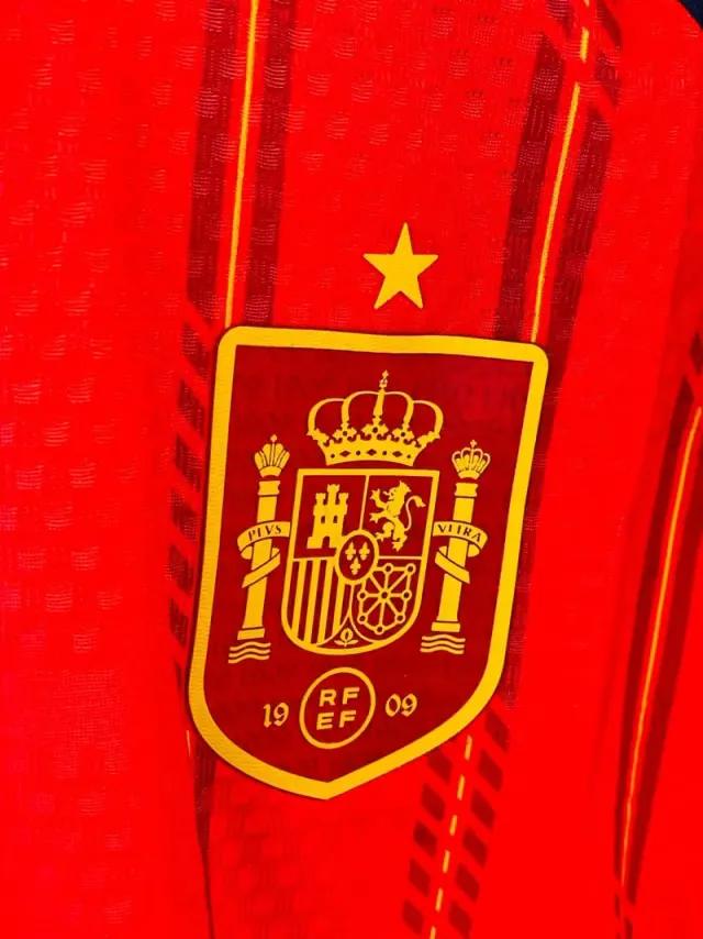 Spain Home Player Edition World Cup 2026 Kit view 4